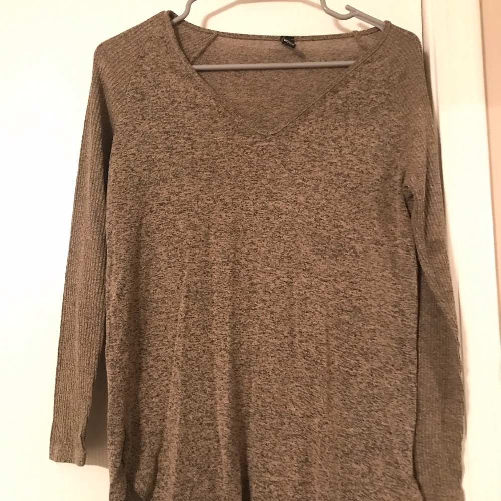 Windsor v-neck long sleeve
